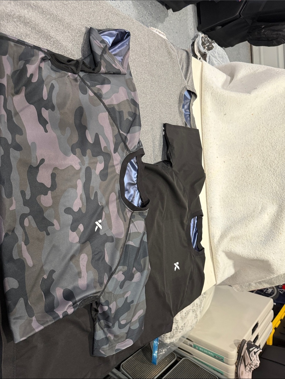 3 Men's Camo & Black Athletic Tee Duo - Reflective Logo/Sauna Shirts Kewloo